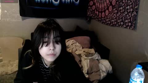 Snapshot of londonray chatting on October 22, 2025, 2:23 am londonray online show from October 22, 2025, 2:23 am
