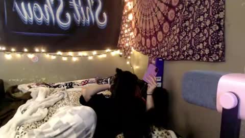 Snapshot of londonray chatting on June 24, 2026, 9:58 pm londonray online show from June 24, 2026, 9:58 pm