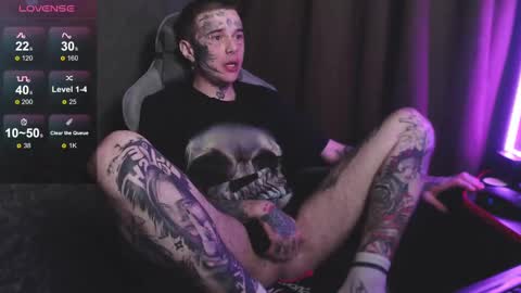 Snapshot of lone1ycrystal chatting on January 8, 2025, 2:35 pm Chris online show from January 8, 2025, 2:35 pm