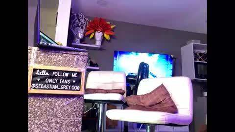 Snapshot of lone_wolf_3x chatting on March 11, 2026, 5:35 am lone_wolf_3x online show from March 11, 2026, 5:35 am