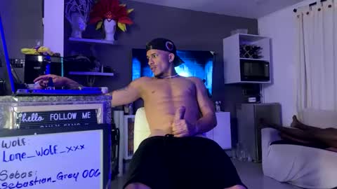 Snapshot of lone_wolf_3x chatting on April 1, 2026, 3:18 am lone_wolf_3x online show from April 1, 2026, 3:18 am