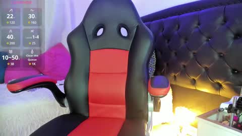 Jennifer  online show from February 27, 2025, 8:20 pm