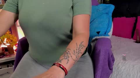 Jennifer  online show from February 12, 2026, 4:35 pm