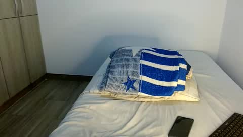 Snapshot of lonelydick2002 chatting on February 2, 2025, 11:30 am lonelydick2002 online show from February 2, 2025, 11:30 am