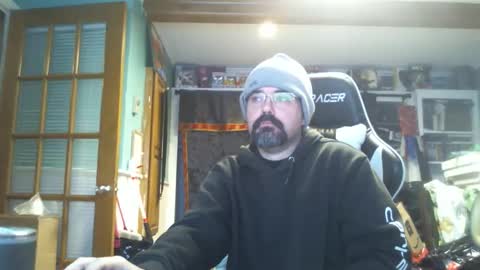 Snapshot of longandcut99 chatting on December 19, 2025, 5:20 pm longandcut99 online show from December 19, 2025, 5:20 pm