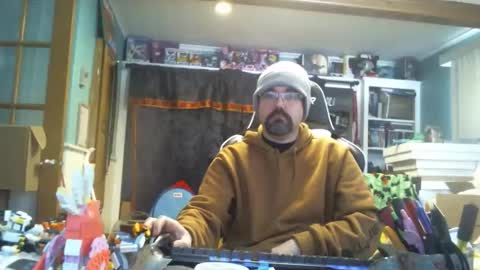 Snapshot of longandcut99 chatting on February 9, 2026, 6:34 pm longandcut99 online show from February 9, 2026, 6:34 pm