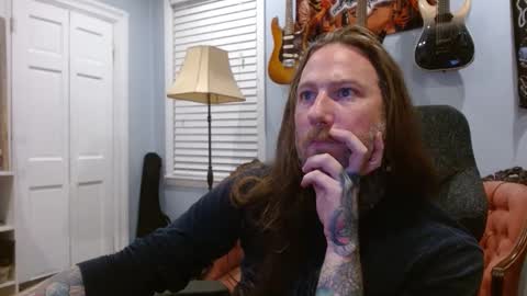 Snapshot of longhair021 chatting on September 25, 2025, 10:13 pm longhair online show from September 25, 2025, 10:13 pm