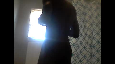 Snapshot of longjohnpurp29 chatting on September 12, 2025, 2:39 pm how can i plz u online show from September 12, 2025, 2:39 pm