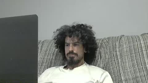 Snapshot of longnight5 chatting on January 23, 2025, 9:50 pm Alejandro Rulitos Twitter longnight55 Intagram 5longnight5 online show from January 23, 2025, 9:50 pm