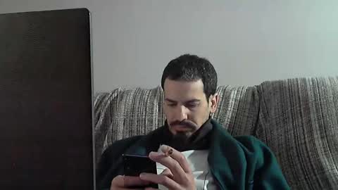 Snapshot of longnight5 chatting on February 5, 2025, 5:09 pm Alejandro Rulitos Twitter longnight55 Intagram 5longnight5 online show from February 5, 2025, 5:09 pm