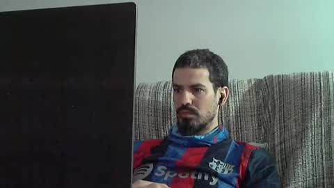 Snapshot of longnight5 chatting on February 10, 2025, 3:53 pm Alejandro Rulitos Twitter longnight55 Intagram 5longnight5 online show from February 10, 2025, 3:53 pm