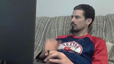 Snapshot of longnight5 chatting on February 25, 2025, 8:14 am Alejandro Rulitos Twitter longnight55 Intagram 5longnight5 online show from February 25, 2025, 8:14 am