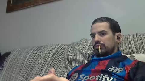 Alejandro Rulitos Twitter longnight55 Intagram 5longnight5 online show from December 21, 2025, 11:01 pm