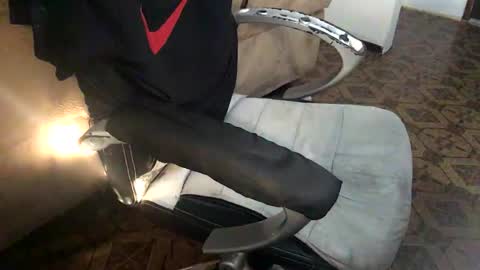 longshaft_ online show from February 13, 2026, 2:35 pm