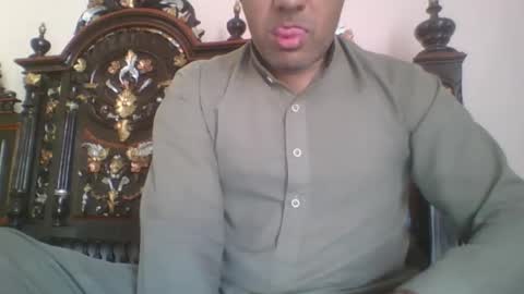 Snapshot of longthick1985 chatting on March 1, 2025, 6:46 am Lleida-man online show from March 1, 2025, 6:46 am