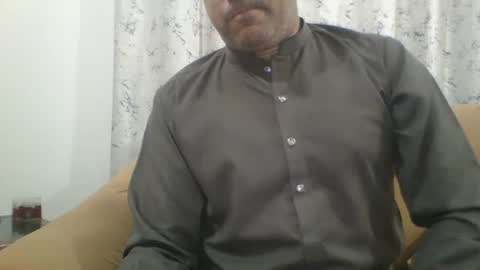 Snapshot of longthick1985 chatting on March 22, 2026, 1:47 pm Lleida-man online show from March 22, 2026, 1:47 pm