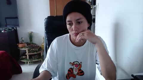 Snapshot of look_my_cam chatting on October 30, 2025, 3:13 pm lucy online show from October 30, 2025, 3:13 pm