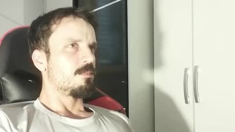 Snapshot of lookaz4010 chatting on February 3, 2025, 4:52 pm Lucas online show from February 3, 2025, 4:52 pm