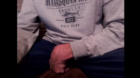 looking469 online show from October 10, 2025, 2:21 am