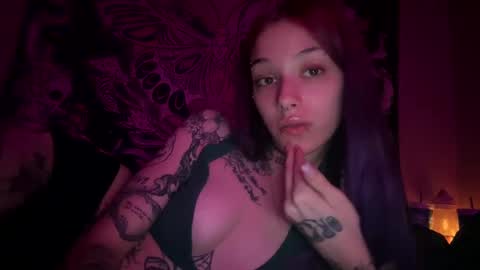 Snapshot of lookingforlona chatting on September 16, 2025, 3:07 am lookingforlona online show from September 16, 2025, 3:07 am