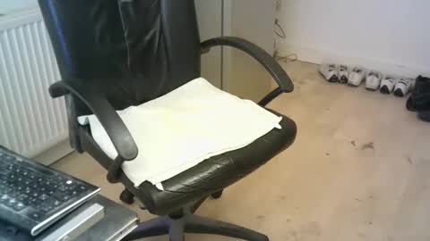 Lookingforx666 online show from March 24, 2026, 2:38 am