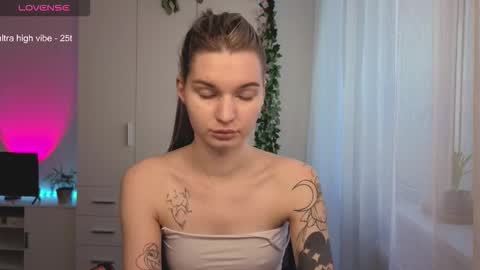 Luna online show from March 27, 2026, 6:41 am