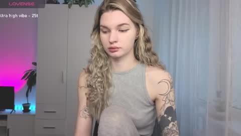 Snapshot of lookluna chatting on May 16, 2026, 7:49 am Luna online show from May 16, 2026, 7:49 am