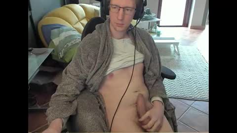 loomie online show from February 28, 2026, 1:12 pm