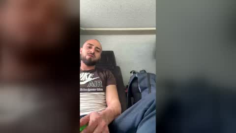 lora699 online show from April 20, 2026, 10:18 am