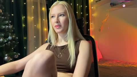 Lora heil online show from December 17, 2025, 2:34 pm