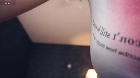 Lora online show from October 30, 2025, 5:09 am