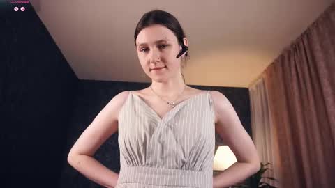 Lora online show from November 3, 2025, 5:09 am