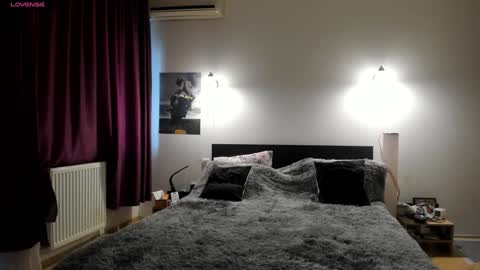 Lora online show from December 30, 2024, 11:26 am