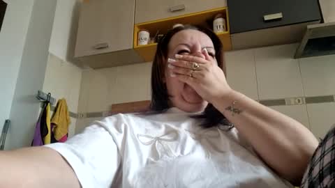 Lora online show from March 11, 2025, 10:51 am