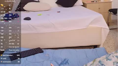 Snapshot of loraine_rios chatting on March 2, 2026, 7:15 am Loraine Rios online show from March 2, 2026, 7:15 am