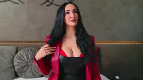 Miss online show from November 6, 2025, 12:06 pm