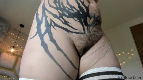   online show from April 11, 2026, 12:31 pm