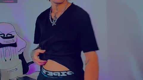 lord_moon_king online show from September 11, 2025, 3:50 am