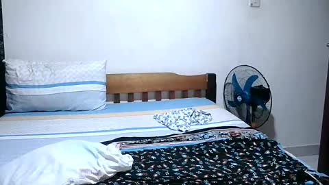 Snapshot of loreencutie chatting on November 18, 2025, 8:57 pm loreen online show from November 18, 2025, 8:57 pm