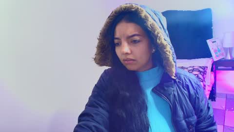 Loren online show from May 25, 2026, 8:48 pm