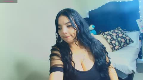 Loren online show from May 27, 2026, 7:55 pm