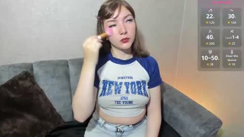 Loren   online show from July 16, 2026, 12:33 pm