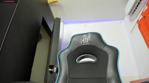 Lorena Parlove online show from January 8, 2025, 2:14 pm