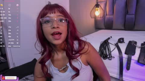 Snapshot of lorena_vieira_ chatting on February 3, 2025, 10:11 pm Lorena Vieira online show from February 3, 2025, 10:11 pm