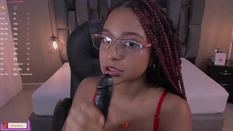 Snapshot of lorena_vieira_ chatting on March 5, 2025, 5:08 pm Lorena Vieira online show from March 5, 2025, 5:08 pm