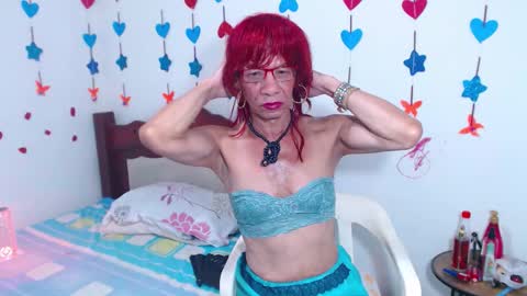 Snapshot of lorenacapelli chatting on March 18, 2026, 12:19 pm Lorena Capelli online show from March 18, 2026, 12:19 pm