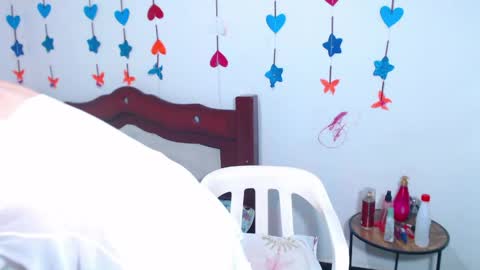Snapshot of lorenacapelli chatting on April 16, 2026, 9:37 pm Lorena Capelli online show from April 16, 2026, 9:37 pm