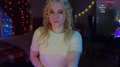 Lori -----------------------------------    online show from March 2, 2025, 3:27 pm