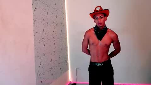 Snapshot of lorian_vikel chatting on September 22, 2025, 9:50 pm Lorian Vikel online show from September 22, 2025, 9:50 pm