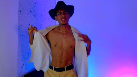 Lorian Vikel  online show from February 28, 2026, 4:02 am